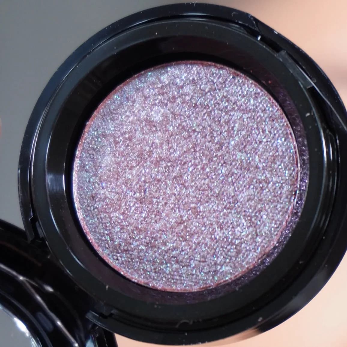 Eyeshadow view 4