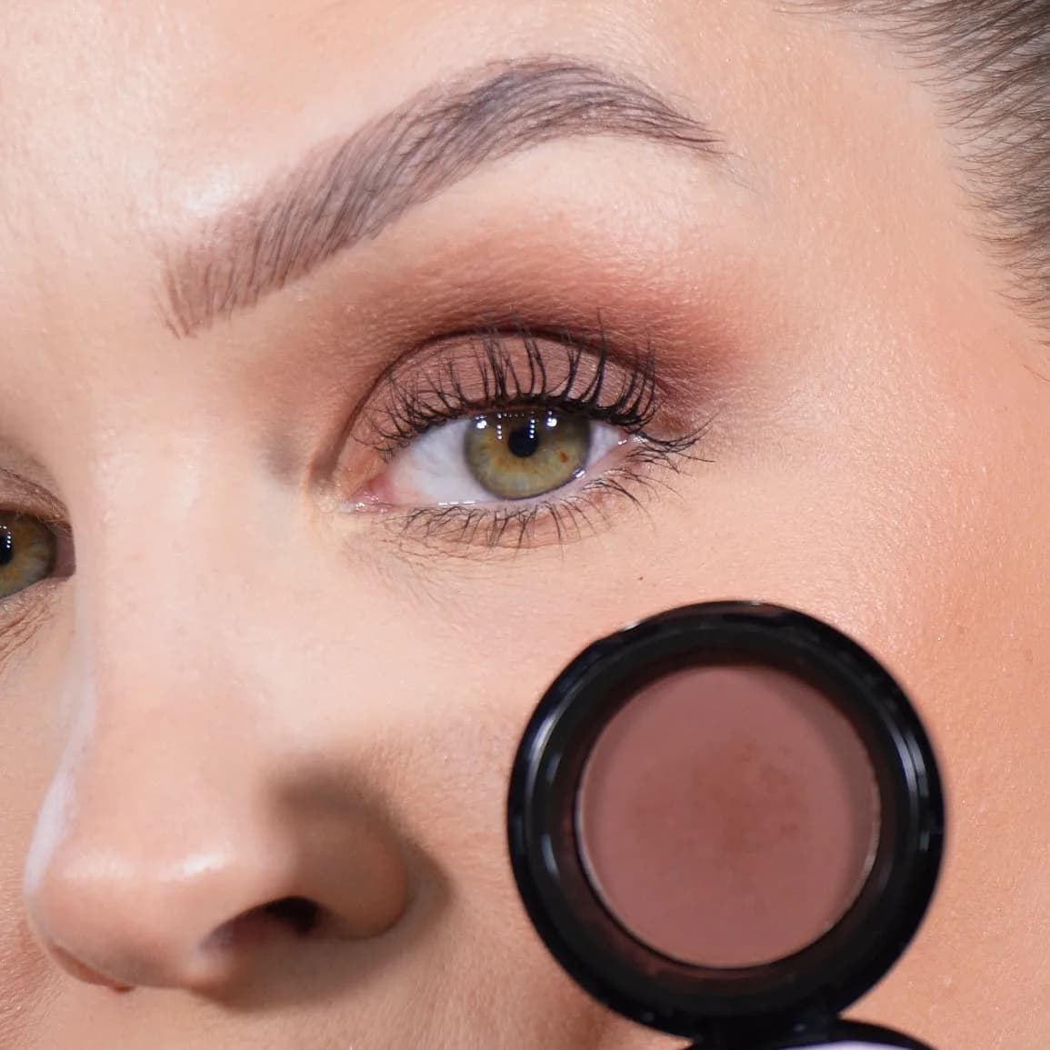 Eyeshadow view 5