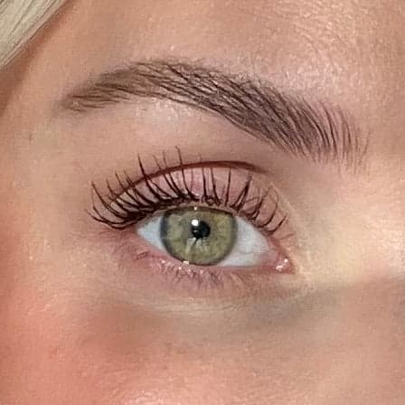 Mascara Intense Brown vista 2