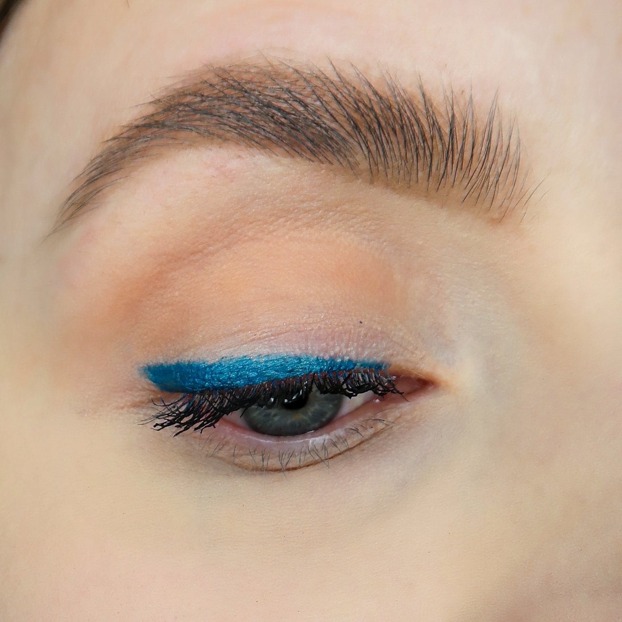 Waterproof Metallic Eyeliner vista 4
